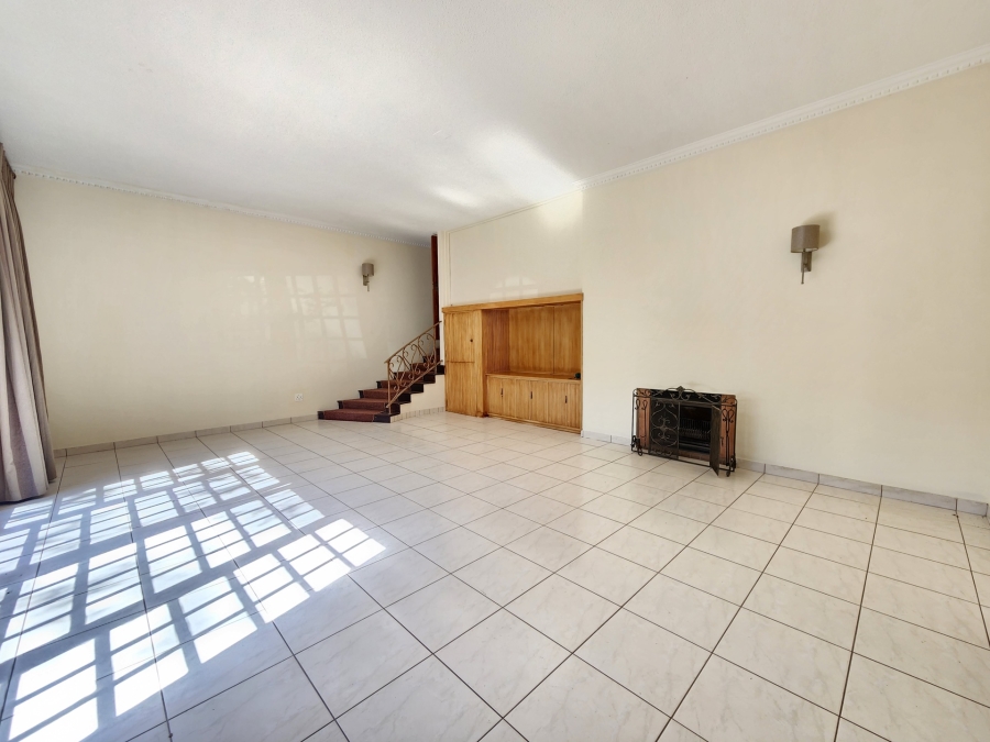 4 Bedroom Property for Sale in Waterkloof Gauteng