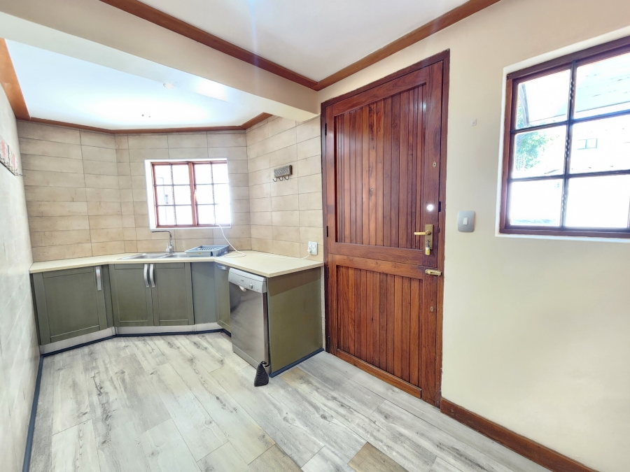 4 Bedroom Property for Sale in Waterkloof Gauteng