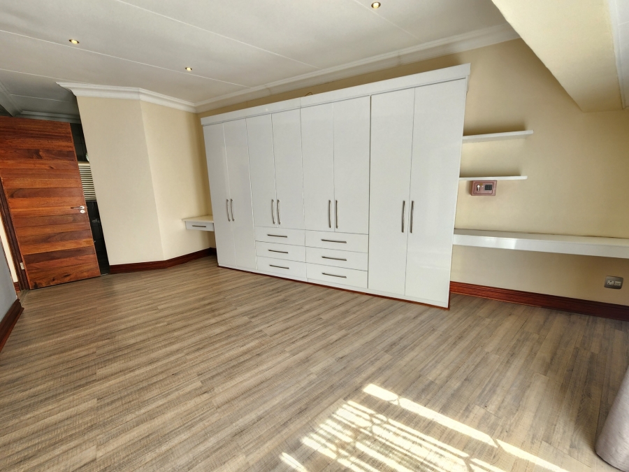 4 Bedroom Property for Sale in Waterkloof Gauteng