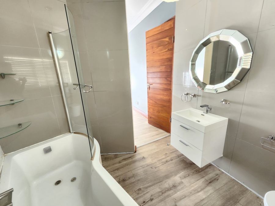 4 Bedroom Property for Sale in Waterkloof Gauteng