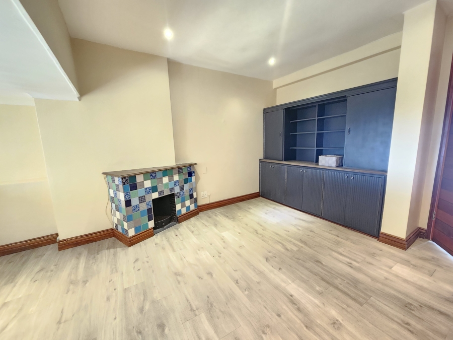 4 Bedroom Property for Sale in Waterkloof Gauteng