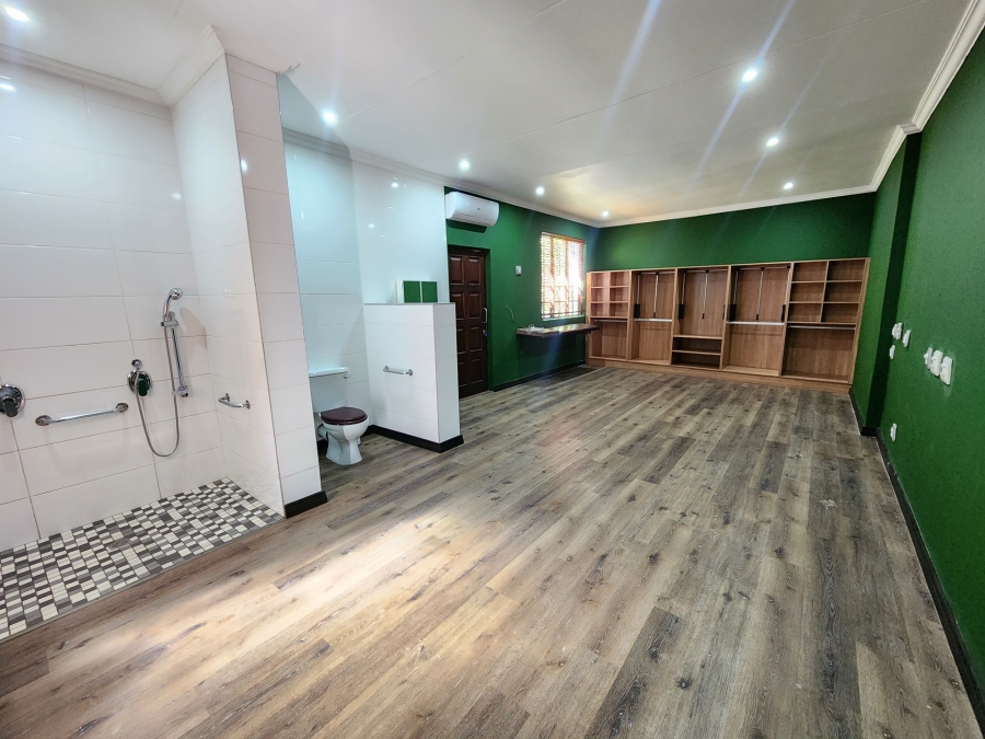 4 Bedroom Property for Sale in Waterkloof Gauteng