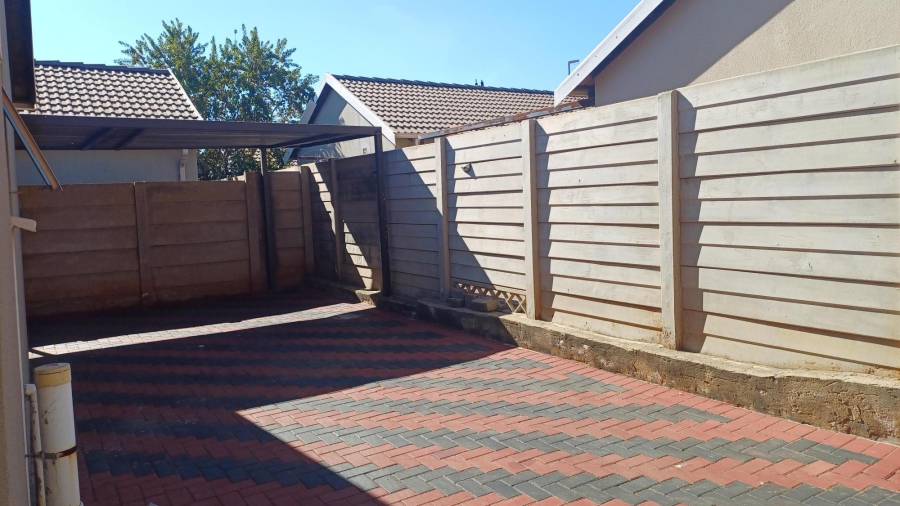 3 Bedroom Property for Sale in Sky City Gauteng