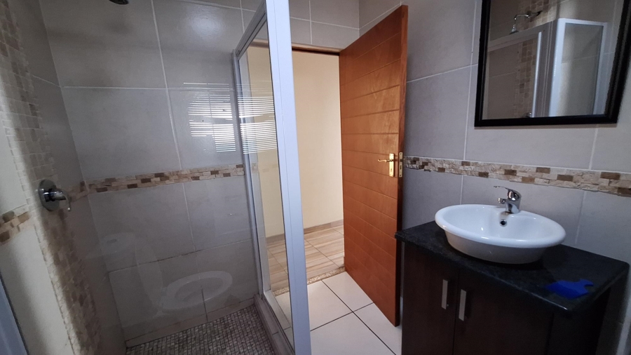 3 Bedroom Property for Sale in Thatchfield Hills Gauteng