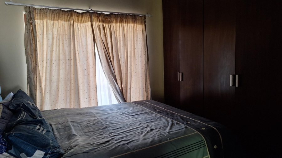3 Bedroom Property for Sale in Thatchfield Hills Gauteng