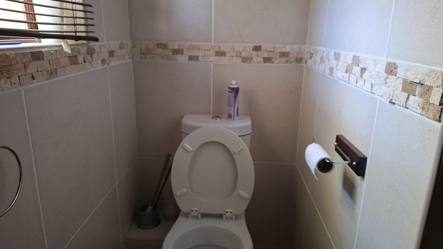 3 Bedroom Property for Sale in Thatchfield Hills Gauteng