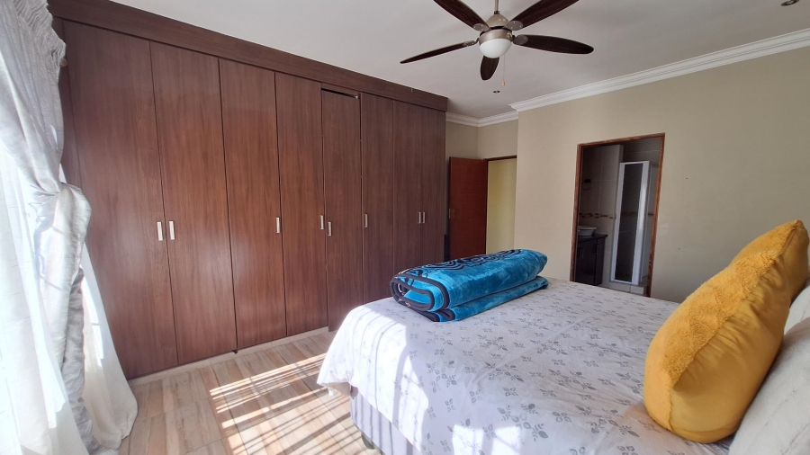 3 Bedroom Property for Sale in Thatchfield Hills Gauteng