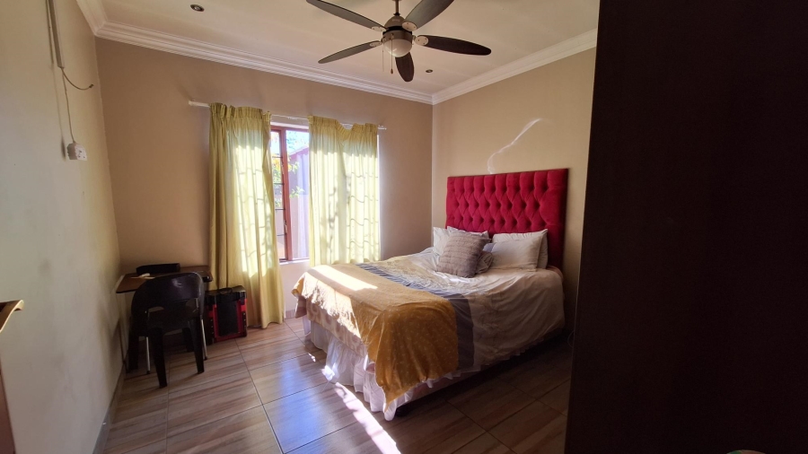 3 Bedroom Property for Sale in Thatchfield Hills Gauteng
