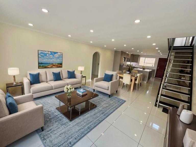 4 Bedroom Property for Sale in Barbeque Downs Gauteng