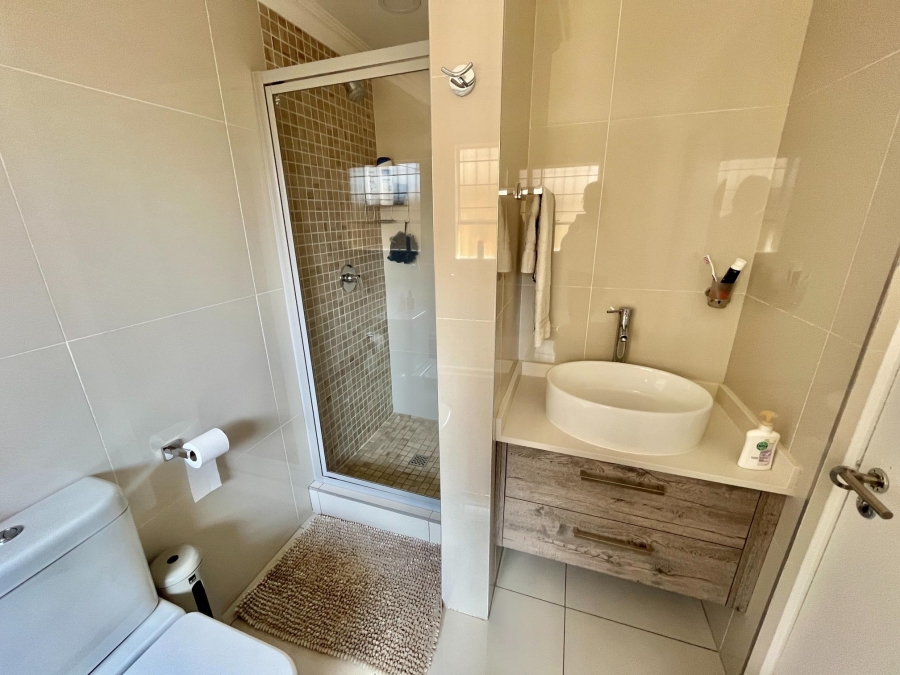 4 Bedroom Property for Sale in Barbeque Downs Gauteng