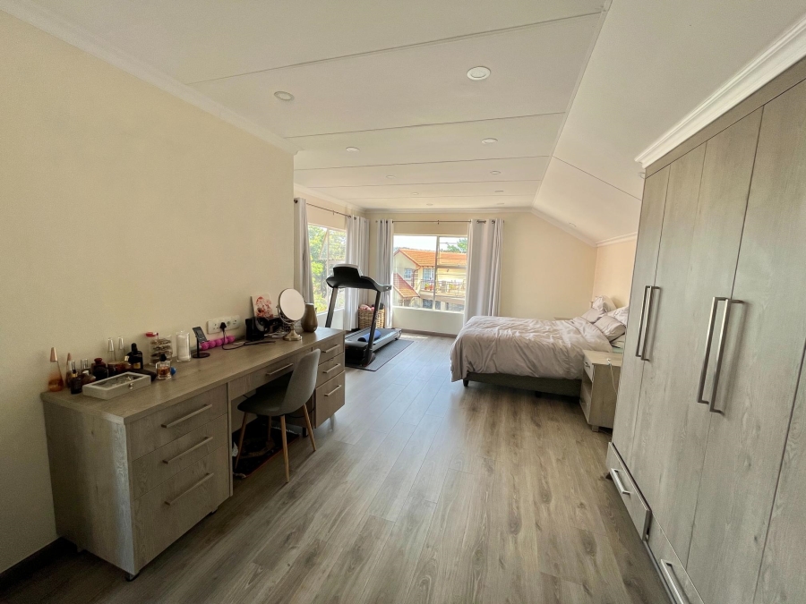 4 Bedroom Property for Sale in Barbeque Downs Gauteng