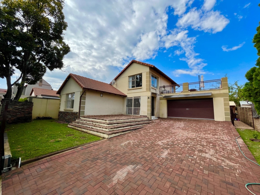 4 Bedroom Property for Sale in Barbeque Downs Gauteng