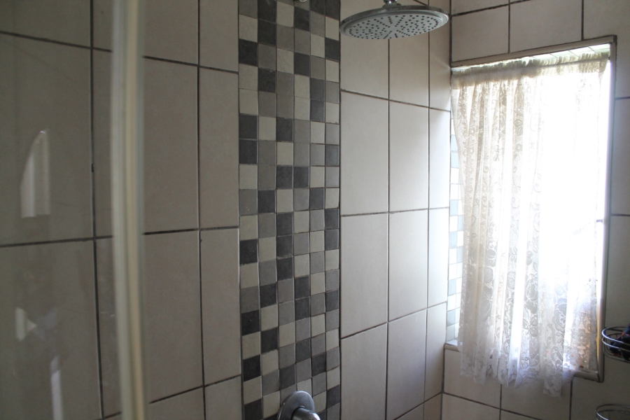 2 Bedroom Property for Sale in Eden Glen Gauteng