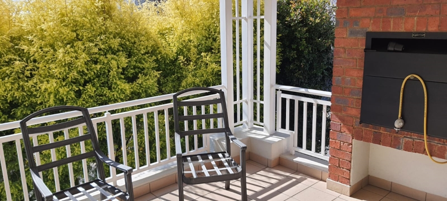 2 Bedroom Property for Sale in Greenstone Hill Gauteng