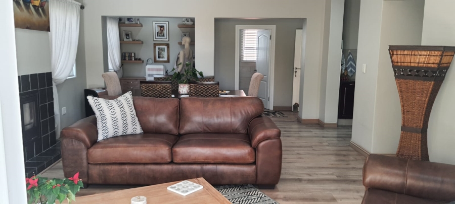 2 Bedroom Property for Sale in Greenstone Hill Gauteng