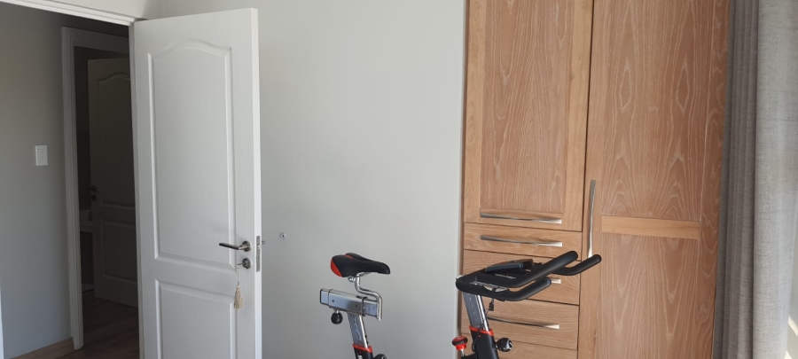 2 Bedroom Property for Sale in Greenstone Hill Gauteng
