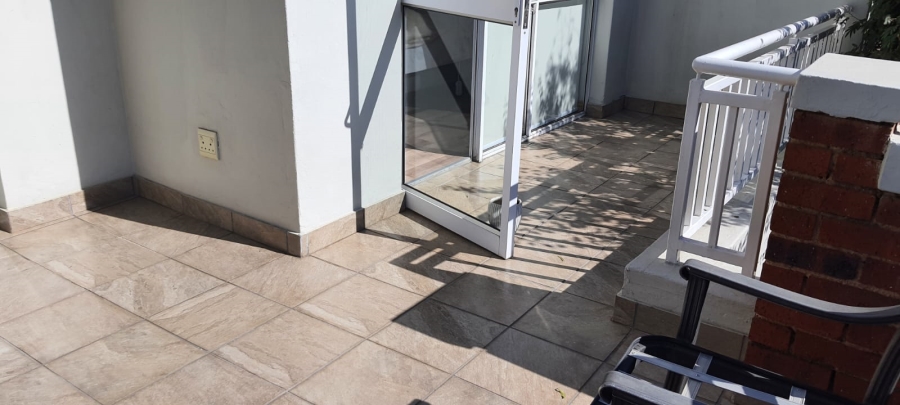 2 Bedroom Property for Sale in Greenstone Hill Gauteng