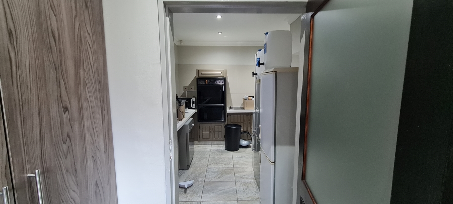 0 Bedroom Property for Sale in Eldoraigne Gauteng