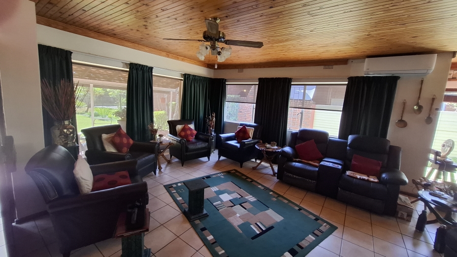 3 Bedroom Property for Sale in Sinoville Gauteng