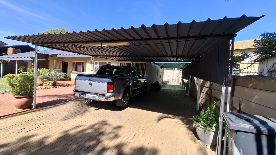 3 Bedroom Property for Sale in Sinoville Gauteng
