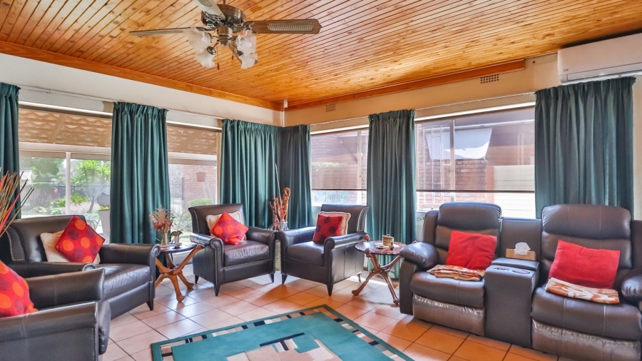 3 Bedroom Property for Sale in Sinoville Gauteng