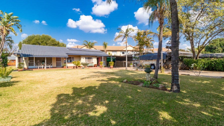 3 Bedroom Property for Sale in Sinoville Gauteng