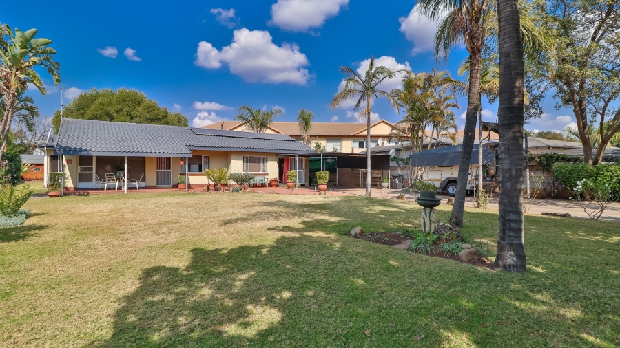 3 Bedroom Property for Sale in Sinoville Gauteng