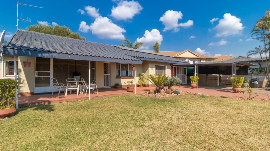 3 Bedroom Property for Sale in Sinoville Gauteng