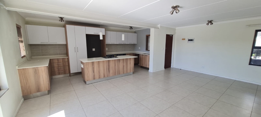 To Let 2 Bedroom Property for Rent in Modderfontein Gauteng