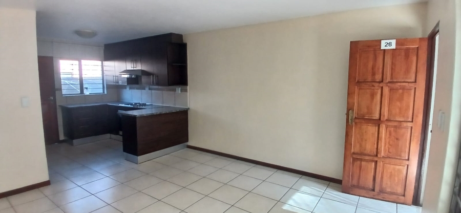 To Let 2 Bedroom Property for Rent in Greenhills Gauteng