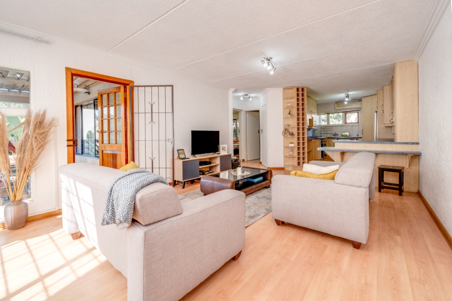 2 Bedroom Property for Sale in Bryanston Gauteng
