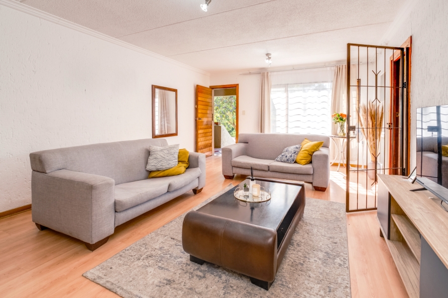 2 Bedroom Property for Sale in Bryanston Gauteng
