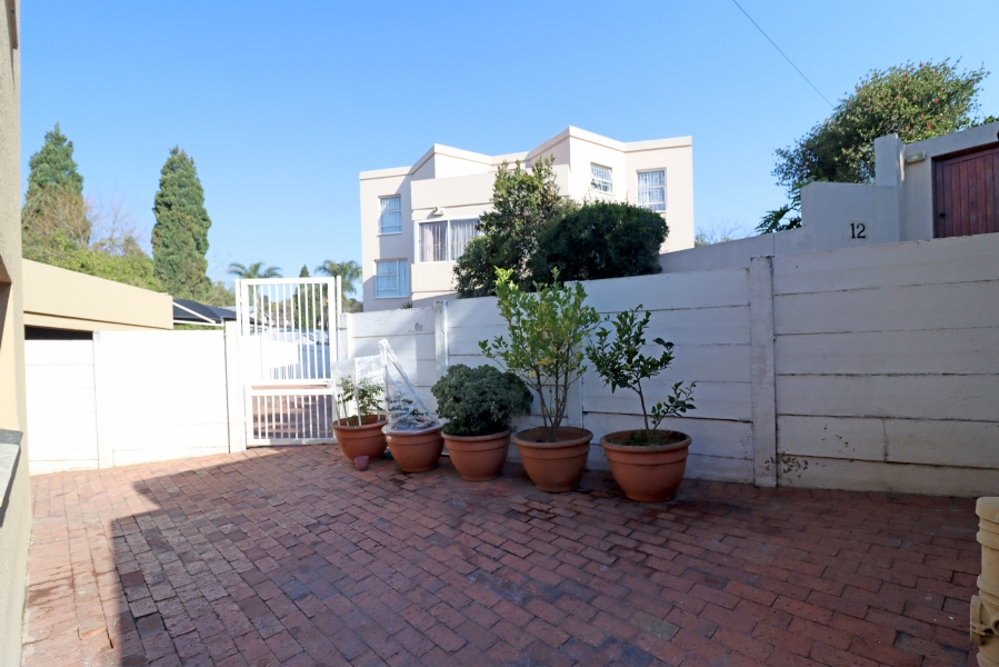 4 Bedroom Property for Sale in Corlett Gardens Gauteng