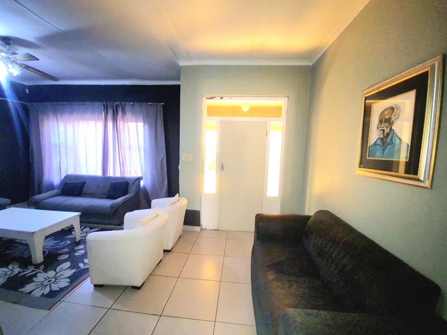To Let 4 Bedroom Property for Rent in Edenvale Central Gauteng