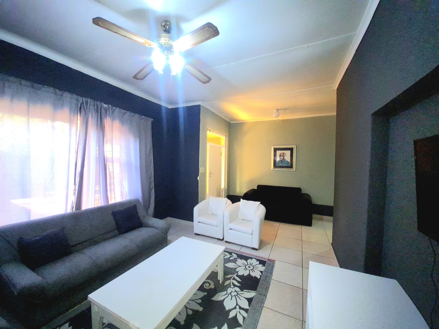 To Let 4 Bedroom Property for Rent in Edenvale Central Gauteng