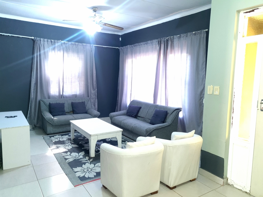 To Let 4 Bedroom Property for Rent in Edenvale Central Gauteng