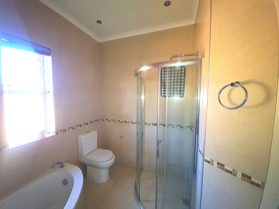 To Let 4 Bedroom Property for Rent in Edenvale Central Gauteng