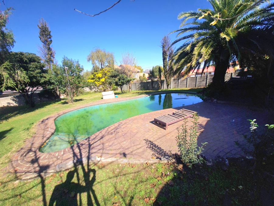 To Let 4 Bedroom Property for Rent in Edenvale Central Gauteng