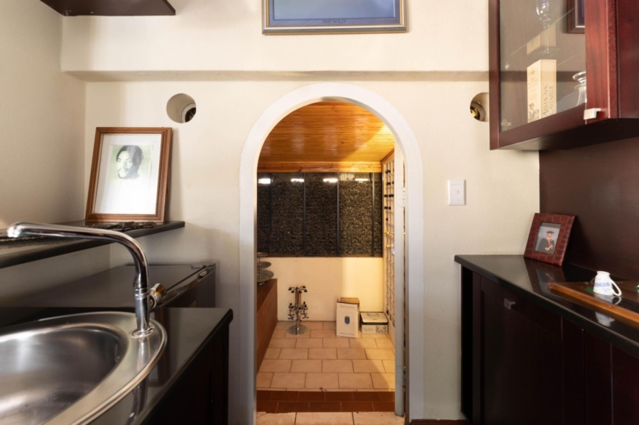To Let 5 Bedroom Property for Rent in Bryanston Gauteng