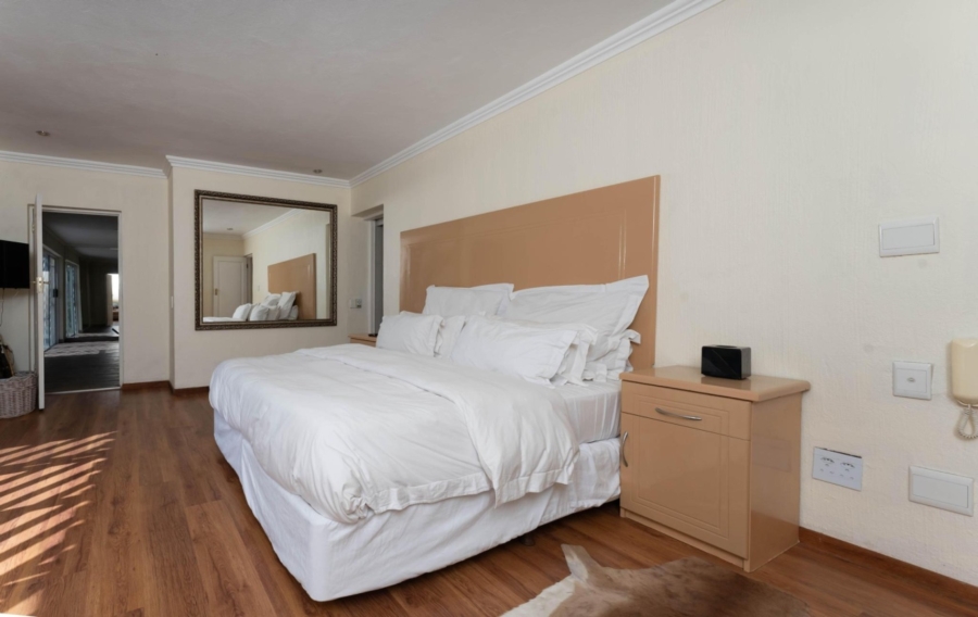 To Let 5 Bedroom Property for Rent in Bryanston Gauteng