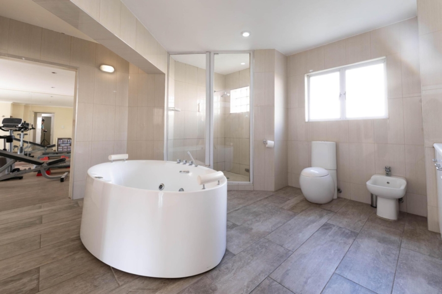 To Let 5 Bedroom Property for Rent in Bryanston Gauteng