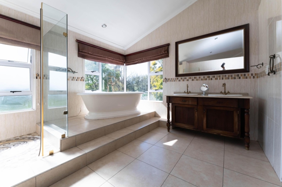 To Let 5 Bedroom Property for Rent in Bryanston Gauteng