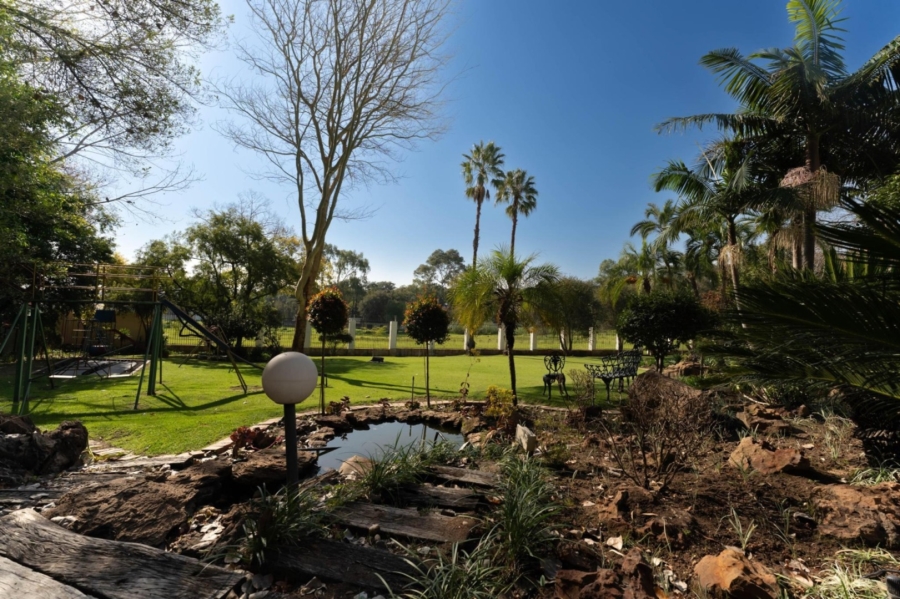 To Let 5 Bedroom Property for Rent in Bryanston Gauteng