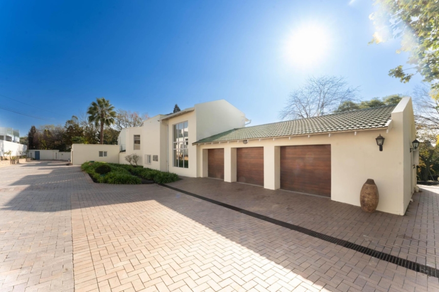 To Let 5 Bedroom Property for Rent in Bryanston Gauteng