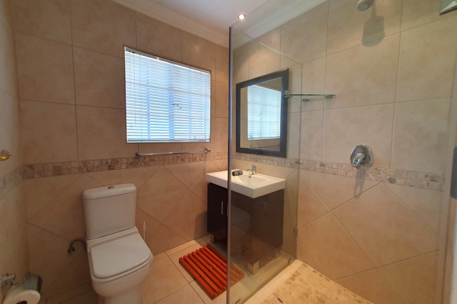5 Bedroom Property for Sale in Three Rivers Gauteng