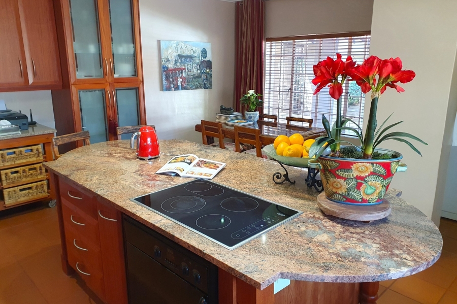 5 Bedroom Property for Sale in Three Rivers Gauteng