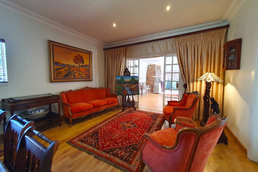 5 Bedroom Property for Sale in Three Rivers Gauteng