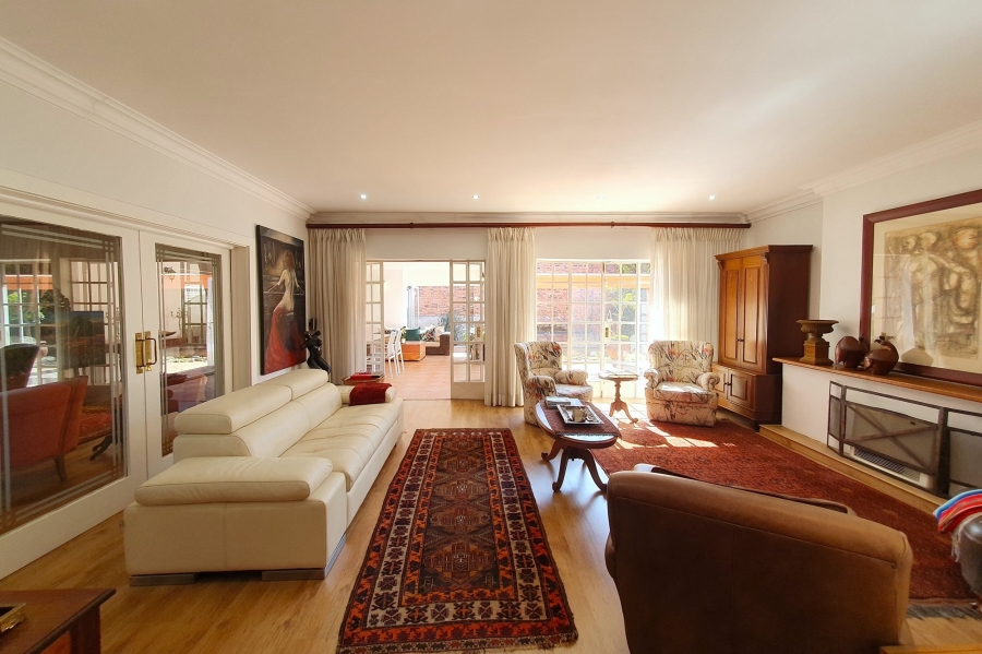 5 Bedroom Property for Sale in Three Rivers Gauteng