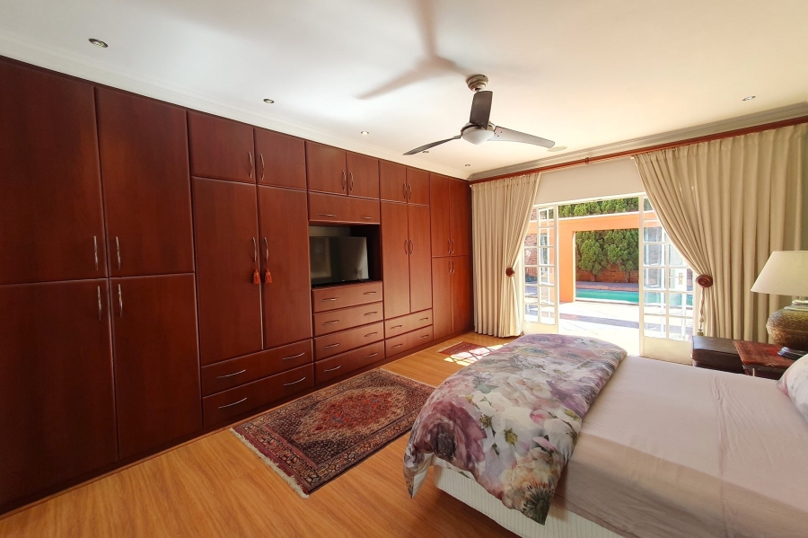 5 Bedroom Property for Sale in Three Rivers Gauteng