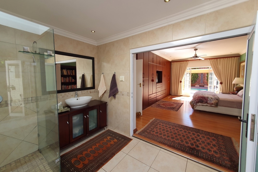 5 Bedroom Property for Sale in Three Rivers Gauteng